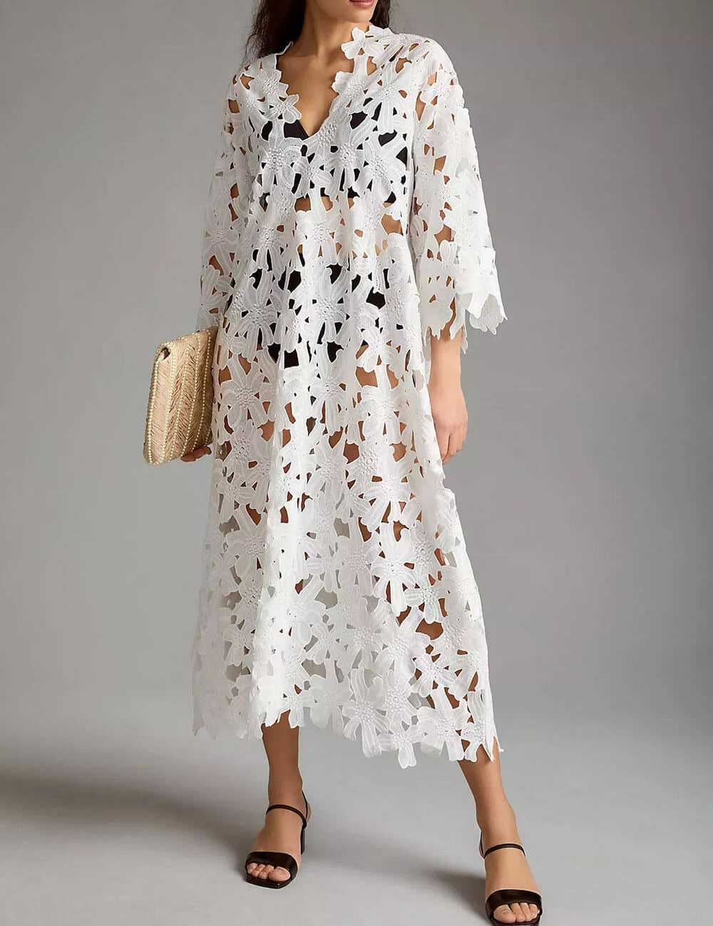 Robe mi-longue de plage en dentelle
