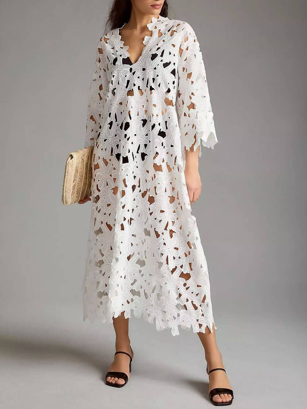 Robe mi-longue de plage en dentelle