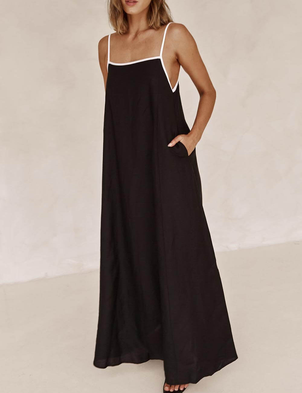 Robe contrastée à bretelles trapèze