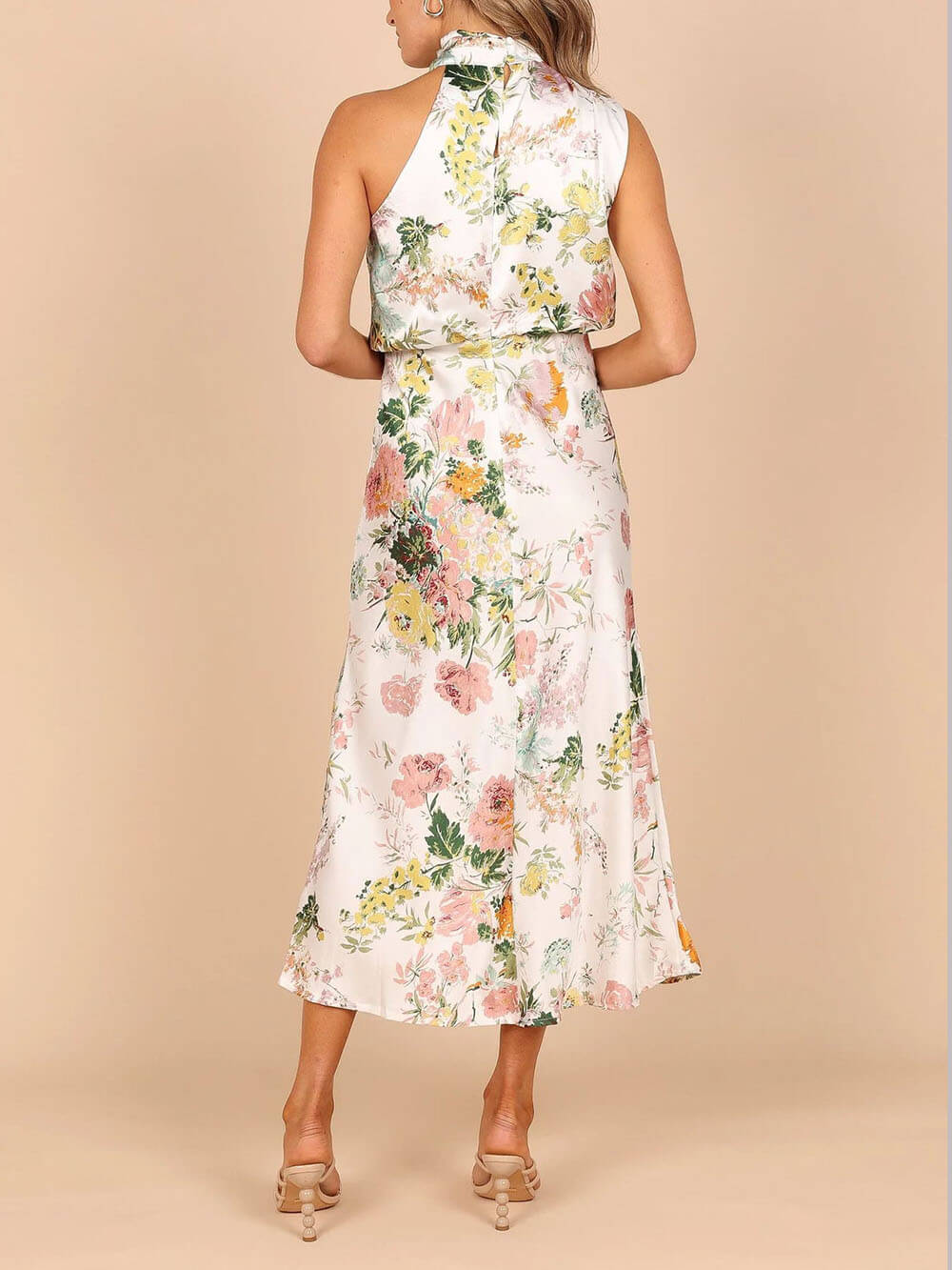 Robe longue fleurie col licou