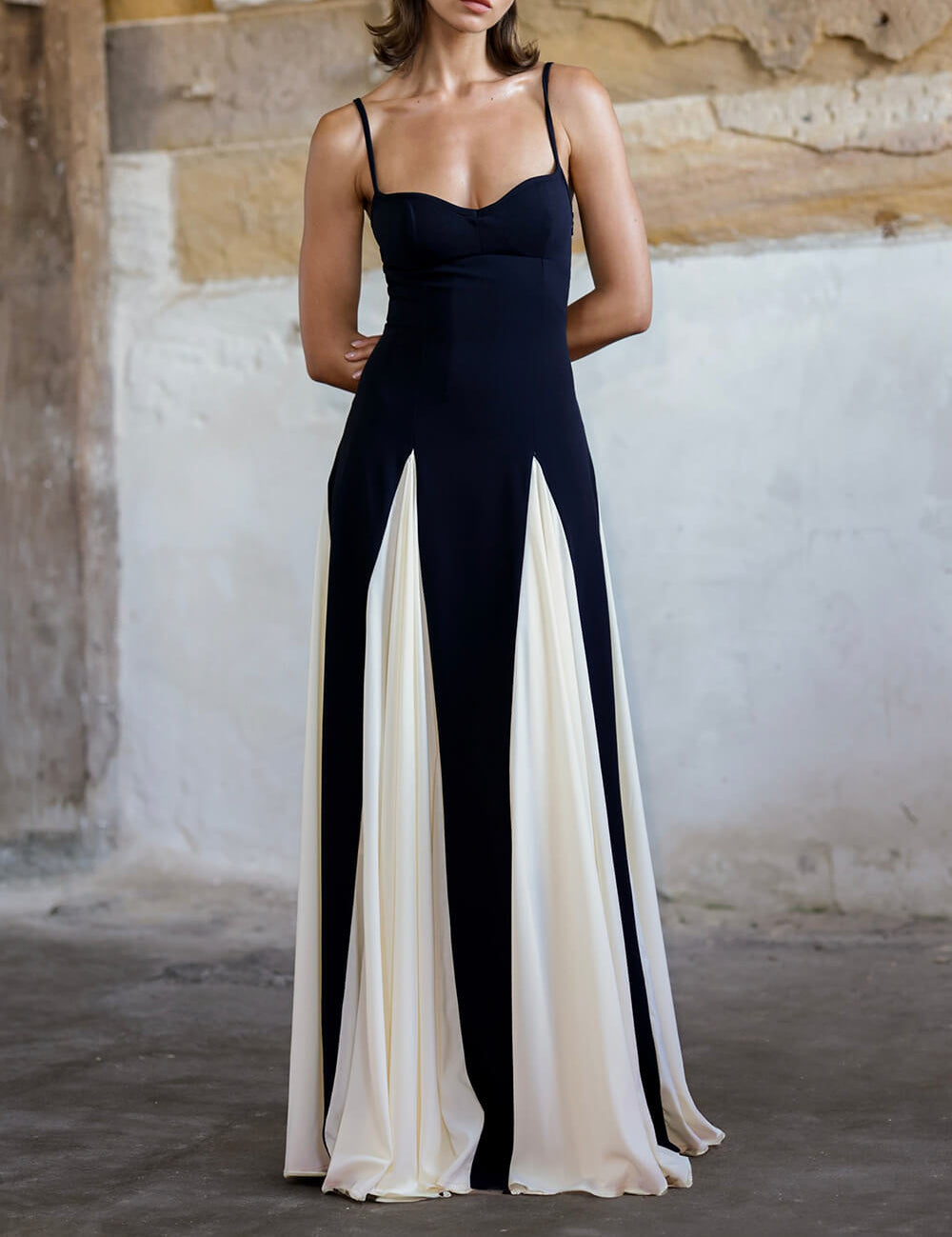 Robe longue Elegance trapèze en tulle nuisette