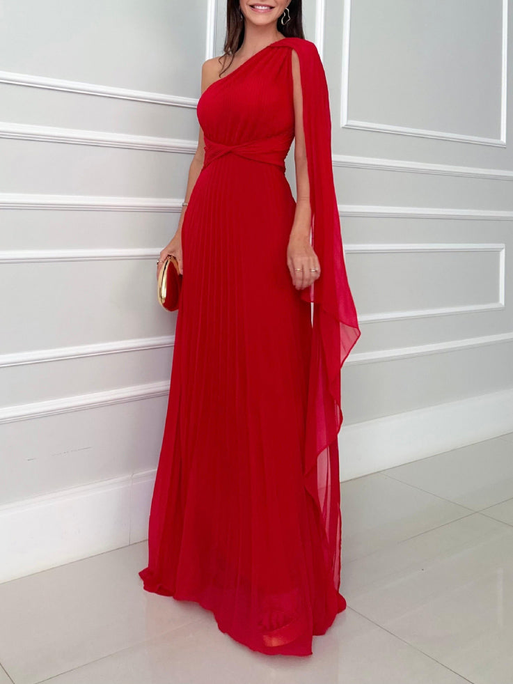 Robe longue élégante fluide plissée