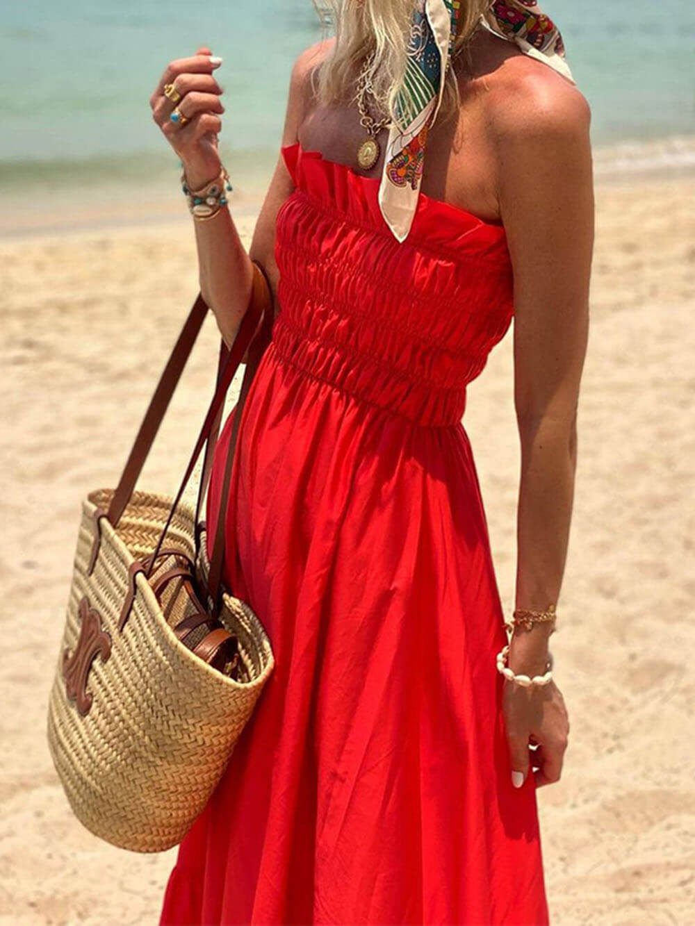 Robe longue épaules dénudées de vacances