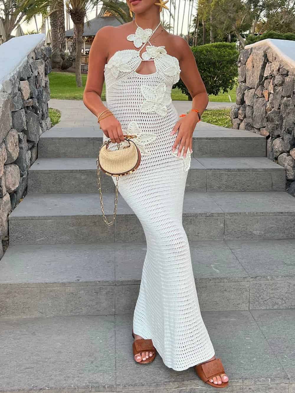 Robe longue moulante à fleurs 3D col licou