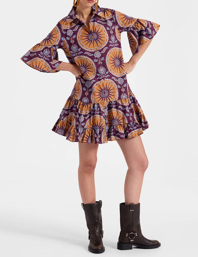 Robe courte taille basse à étages