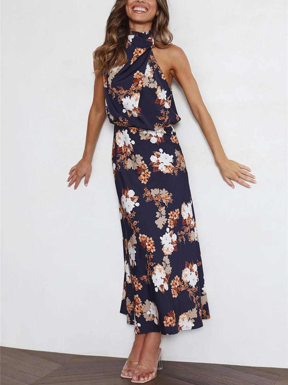 Robe longue fleurie col licou