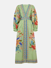 Robe mi-longue délicate fleurie boutonnée