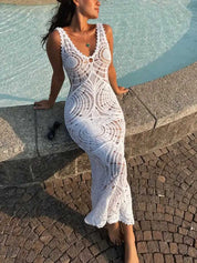 Robe mi-longue ajustée sexy col V