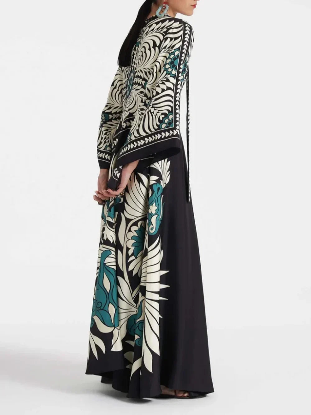 Robe longue Elegance manches cascade à imprimé floral