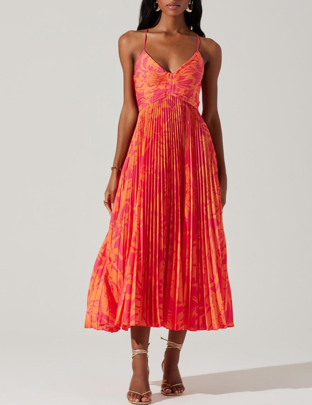 Robe mi-longue élégante à imprimé floral