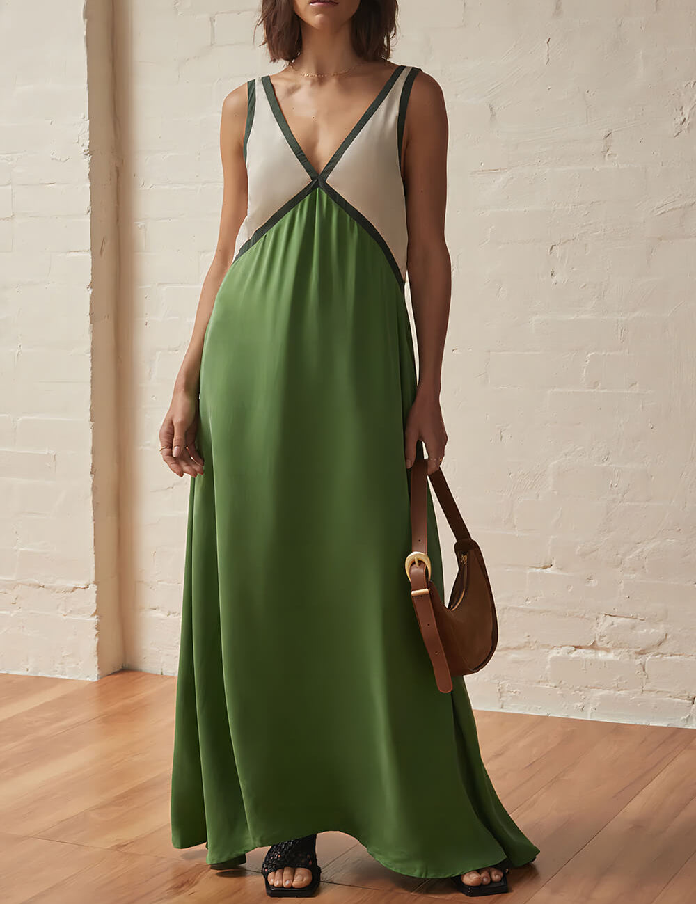 Robe contrastée col V