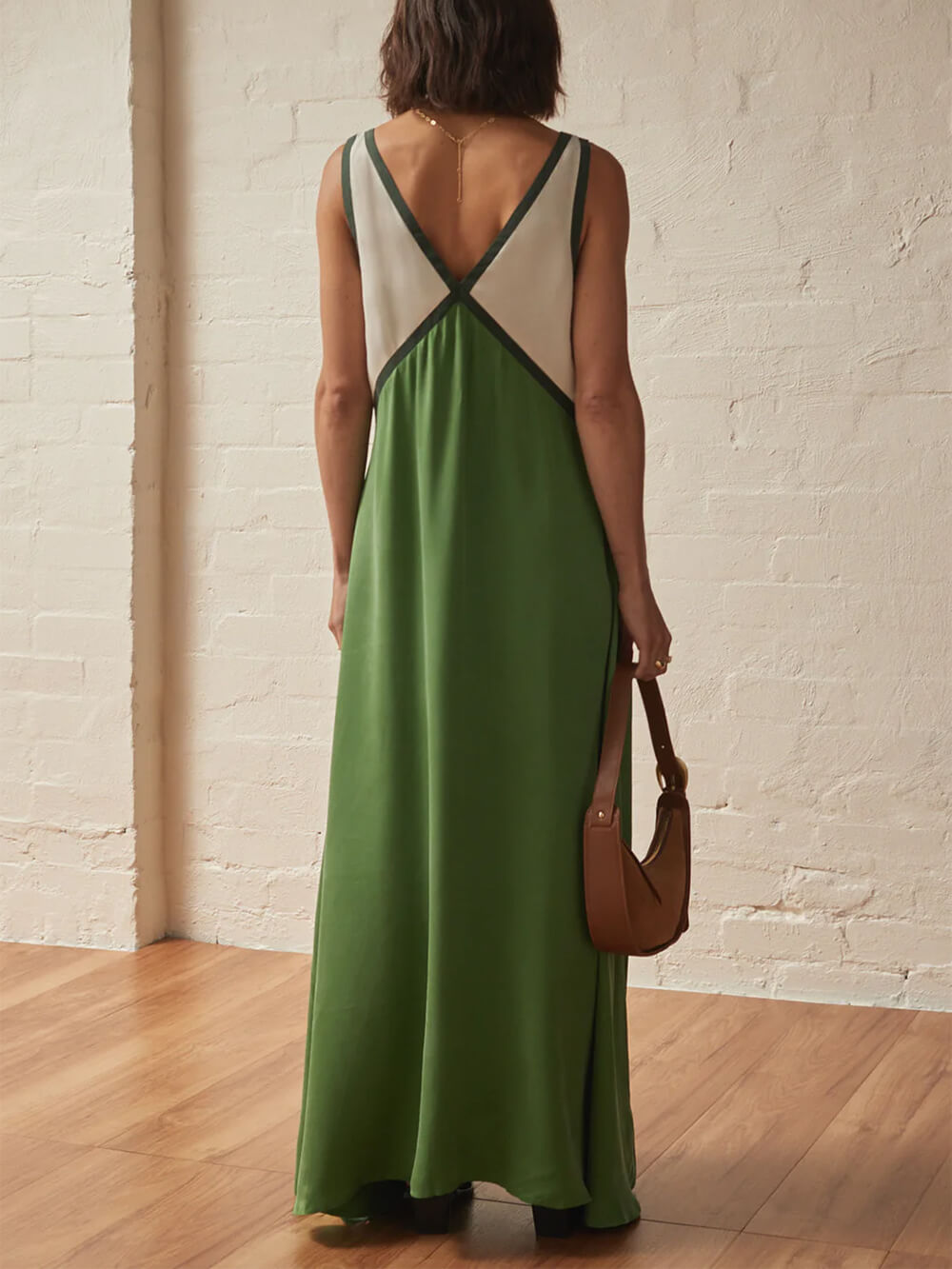 Robe contrastée col V