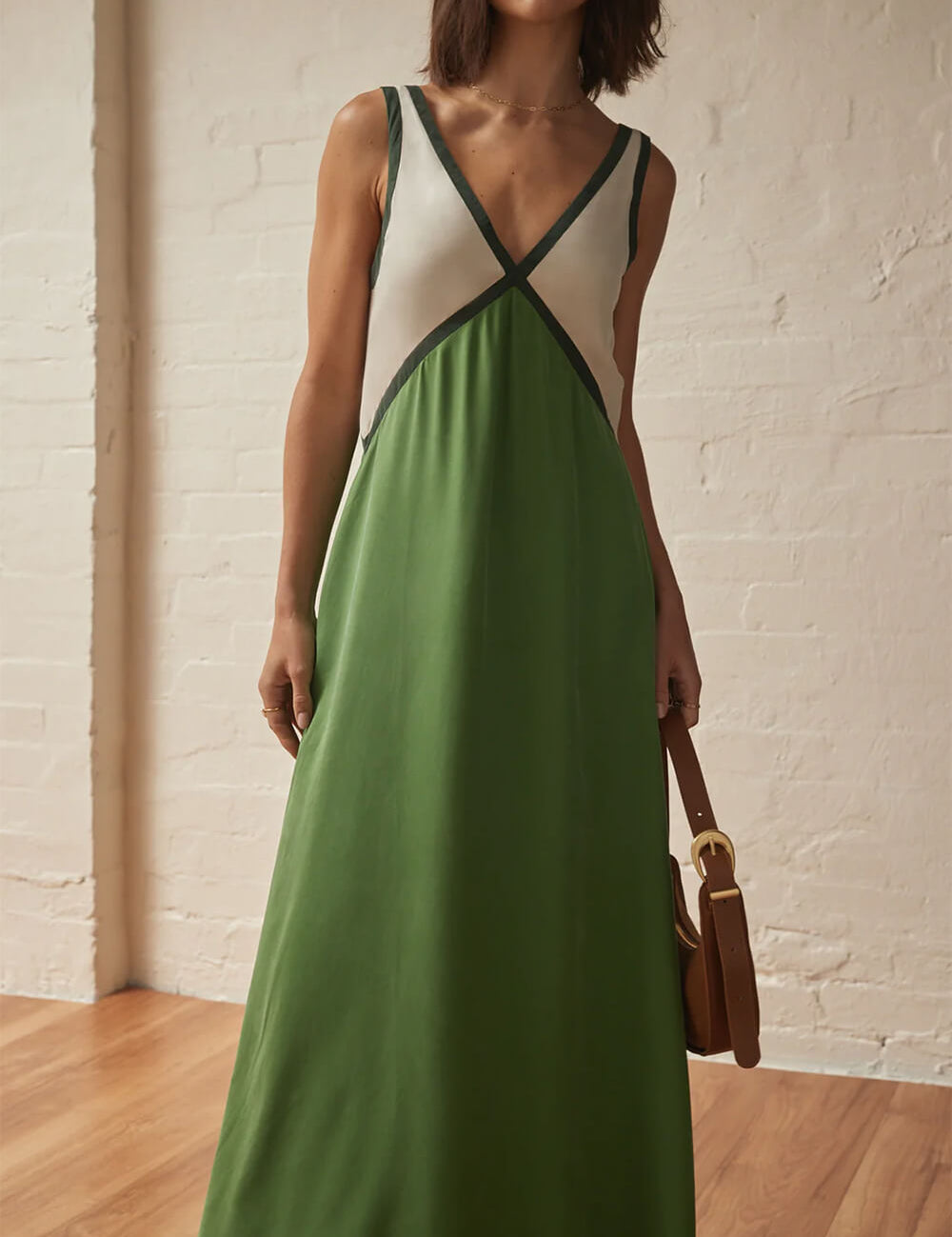 Robe contrastée col V