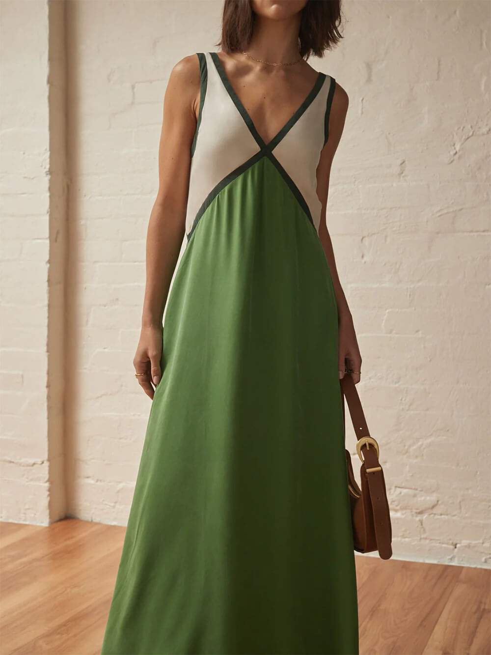 Robe contrastée col V
