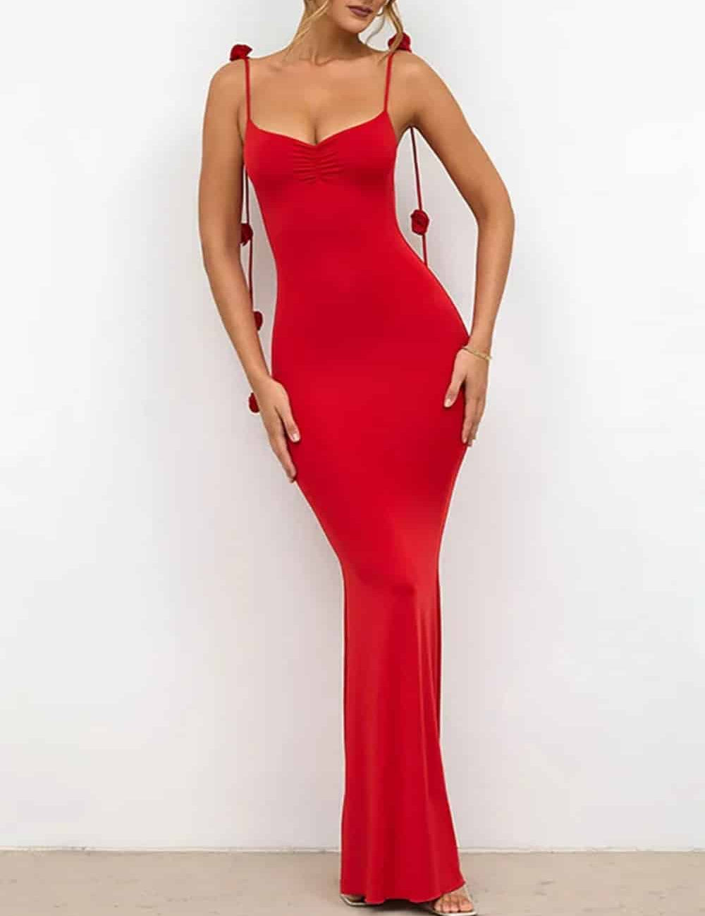 Robe longue dos nu ajustée à fines bretelles