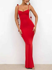 Robe longue dos nu ajustée à fines bretelles