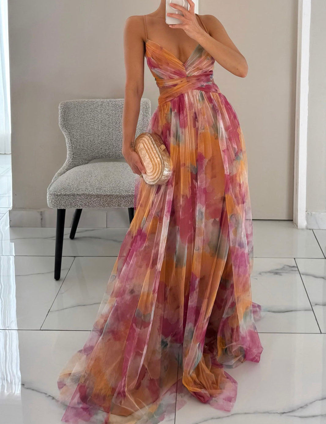 Robe longue élégante à imprimé floral col V