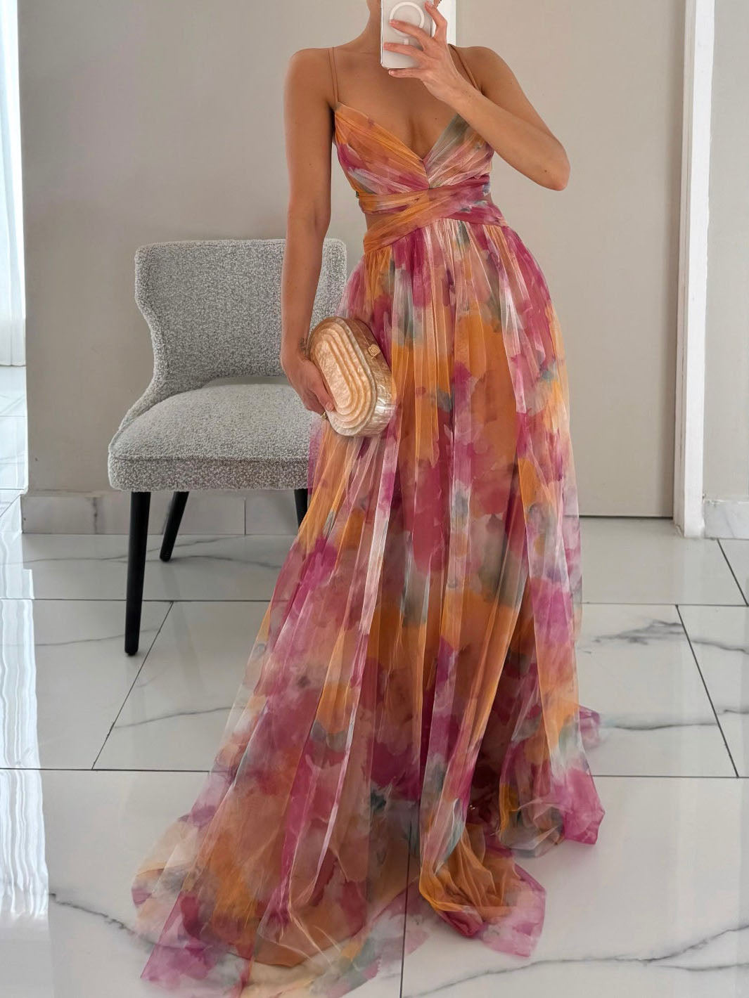 Robe longue élégante à imprimé floral col V